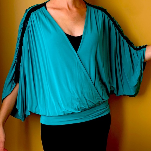 Marciano Aqua flowy top - Picture 2 of 9